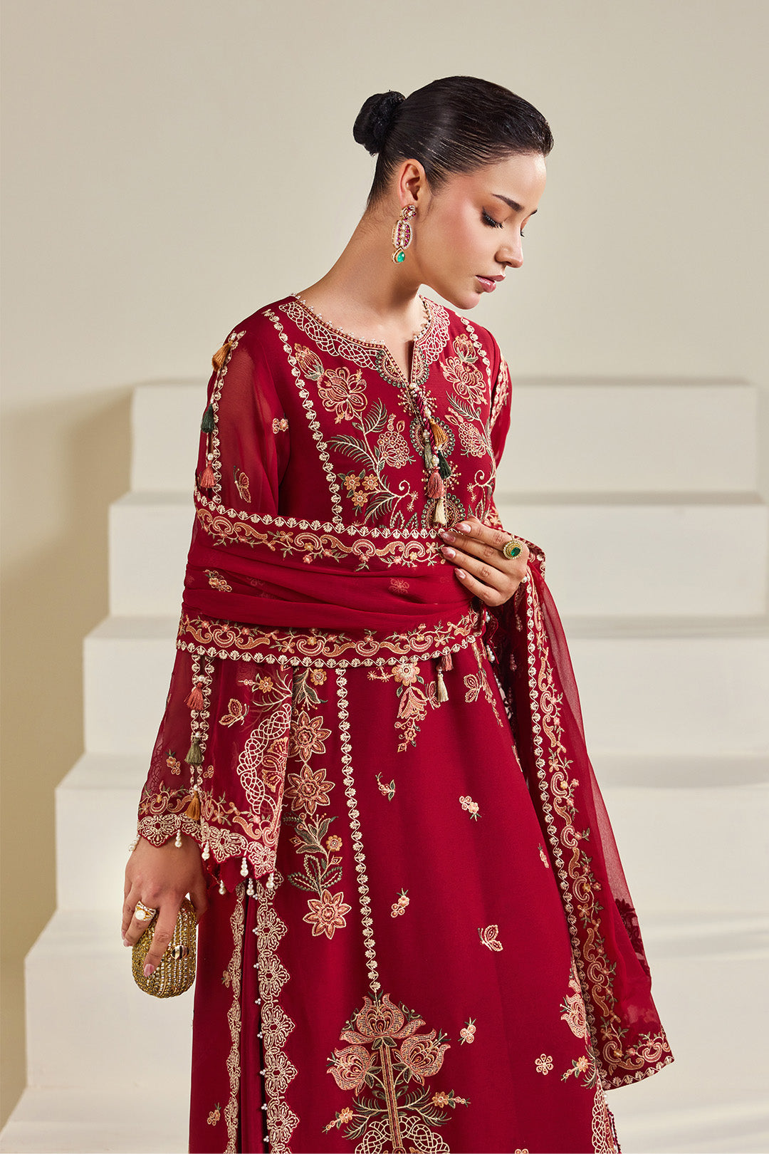 AF-DHG-5053-Suraira