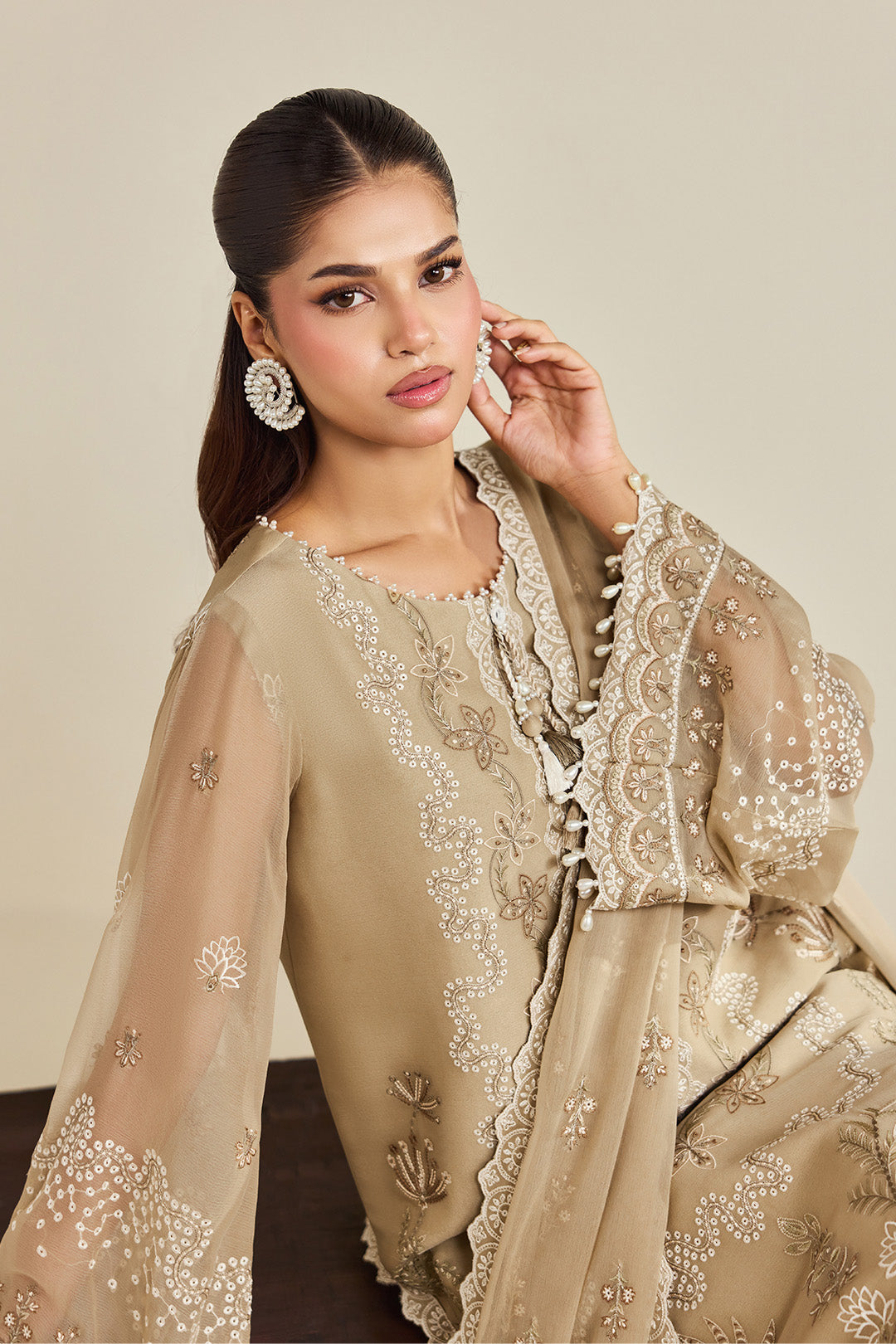 AF-DHG-5051-Azeen