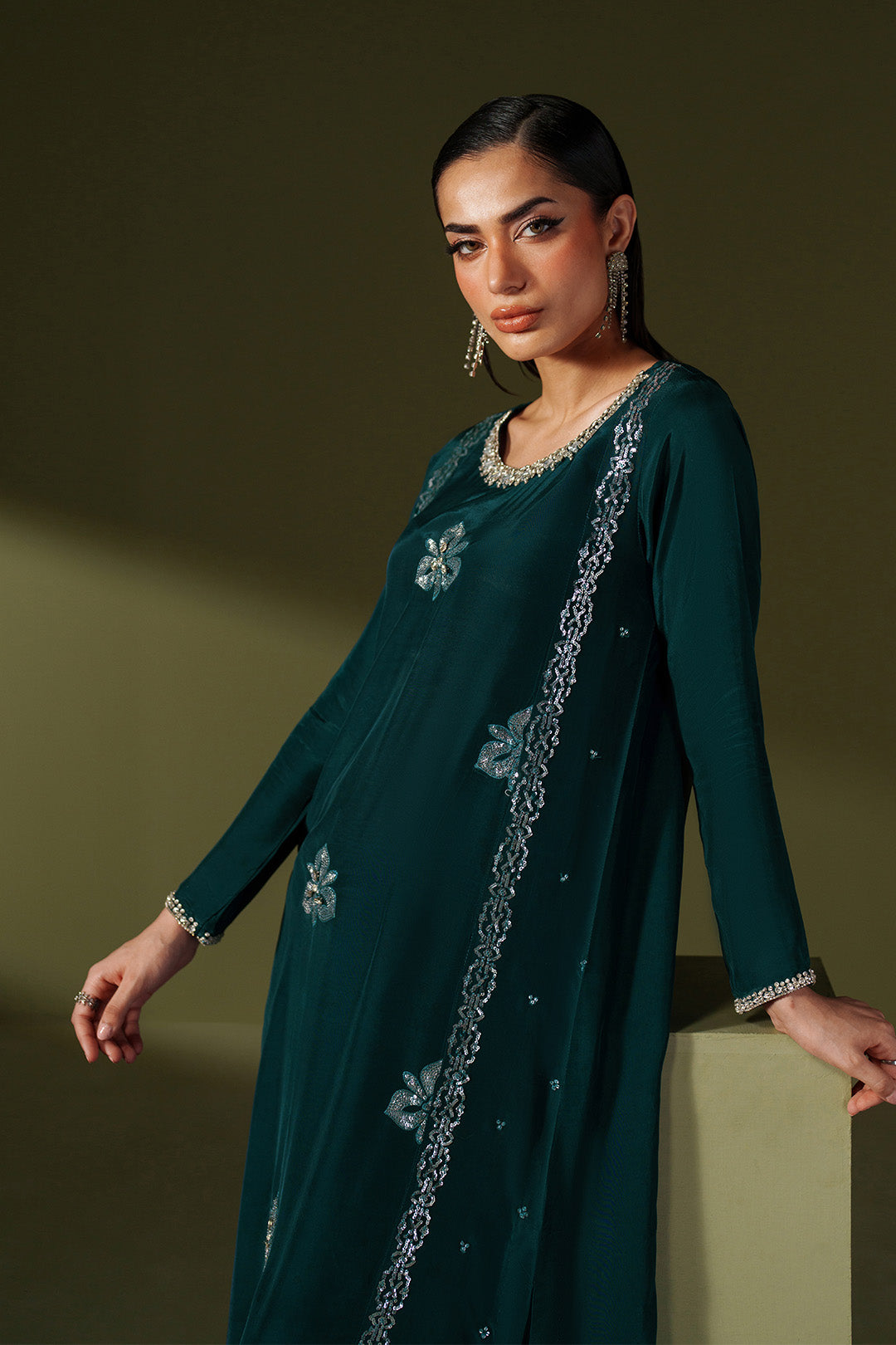 Embroidered & Handmade Slub - RTW1037